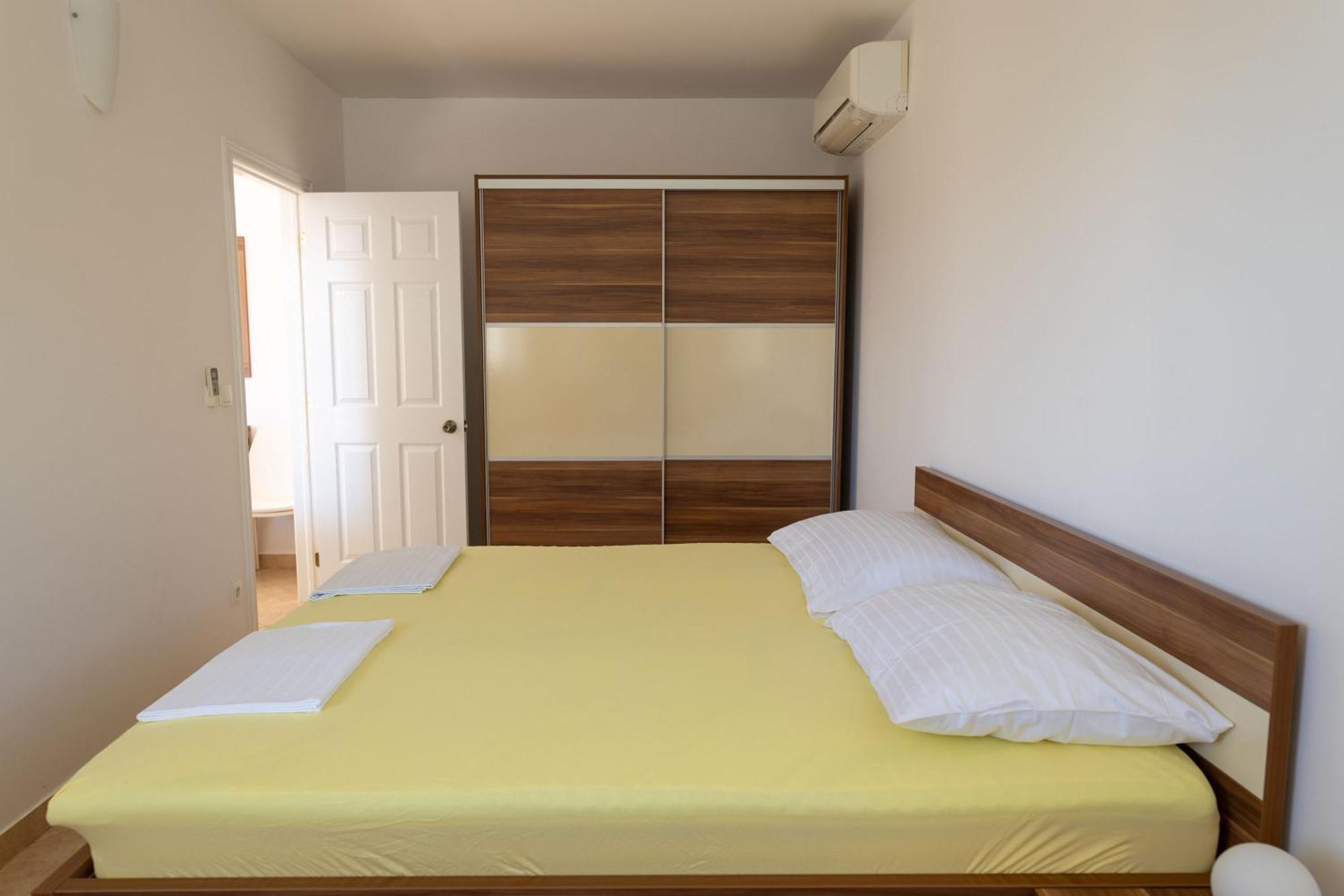 Apartment Domo Макарска Экстерьер фото