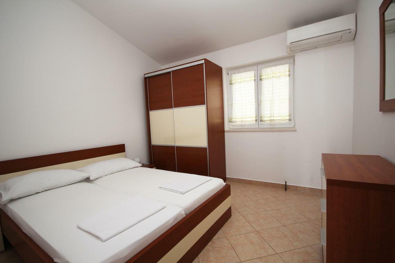Apartment Domo Макарска Экстерьер фото
